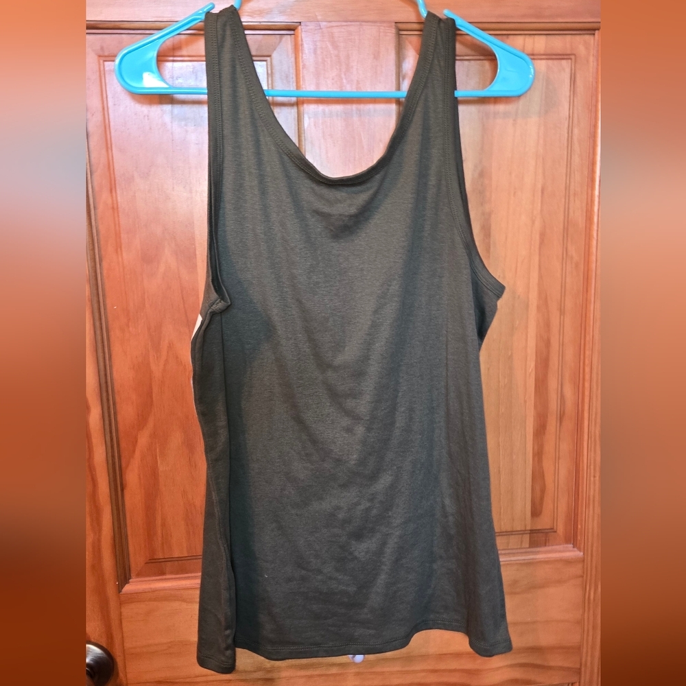 Target Tank Top - Picture 9 of 10